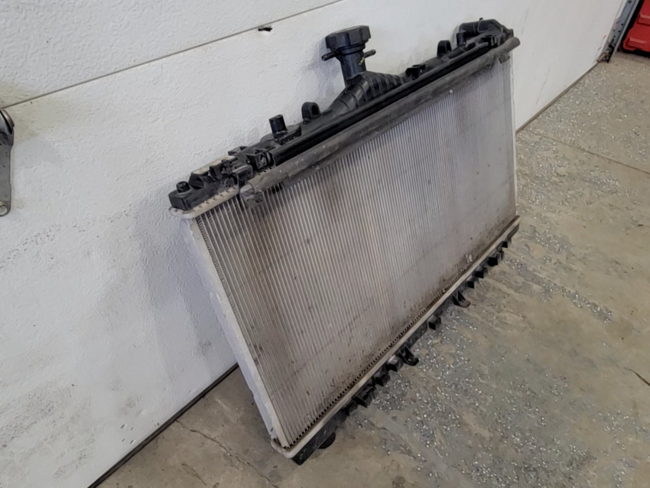 2015 CAMARO LS3/L99 SS RADIATOR 61K OEM 33257 - image 3