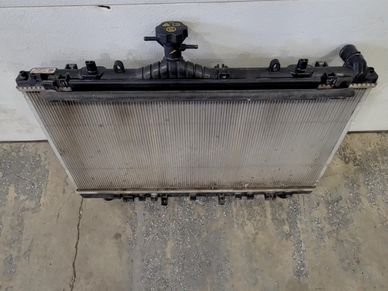 2015 CAMARO LS3/L99 SS RADIATOR 61K OEM 33257 - image 4