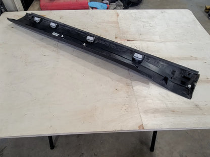 2023 SUBURBN15 LH REAR ROCKER MOLDING 84913472 33260 - image 17