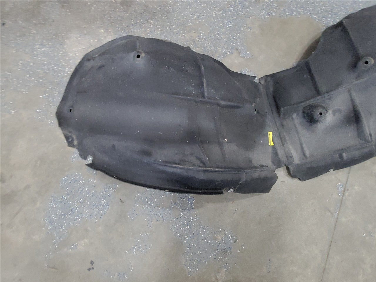 2023 SUBURBN15 RH FRONT INNER FENDER LINER 84856824 33265 - image 9