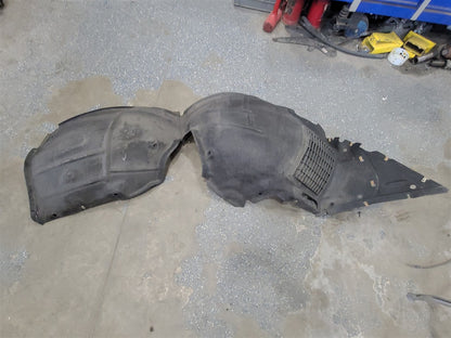 2016 CAMARO SS LH FRONT FENDER LINER 84922604 33277 - image 1