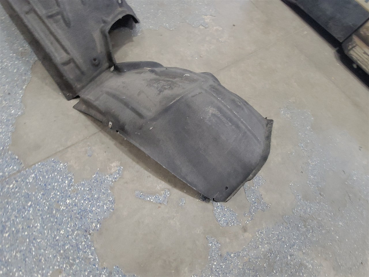 2016 CAMARO SS LH FRONT FENDER LINER 84922604 33277 - image 5