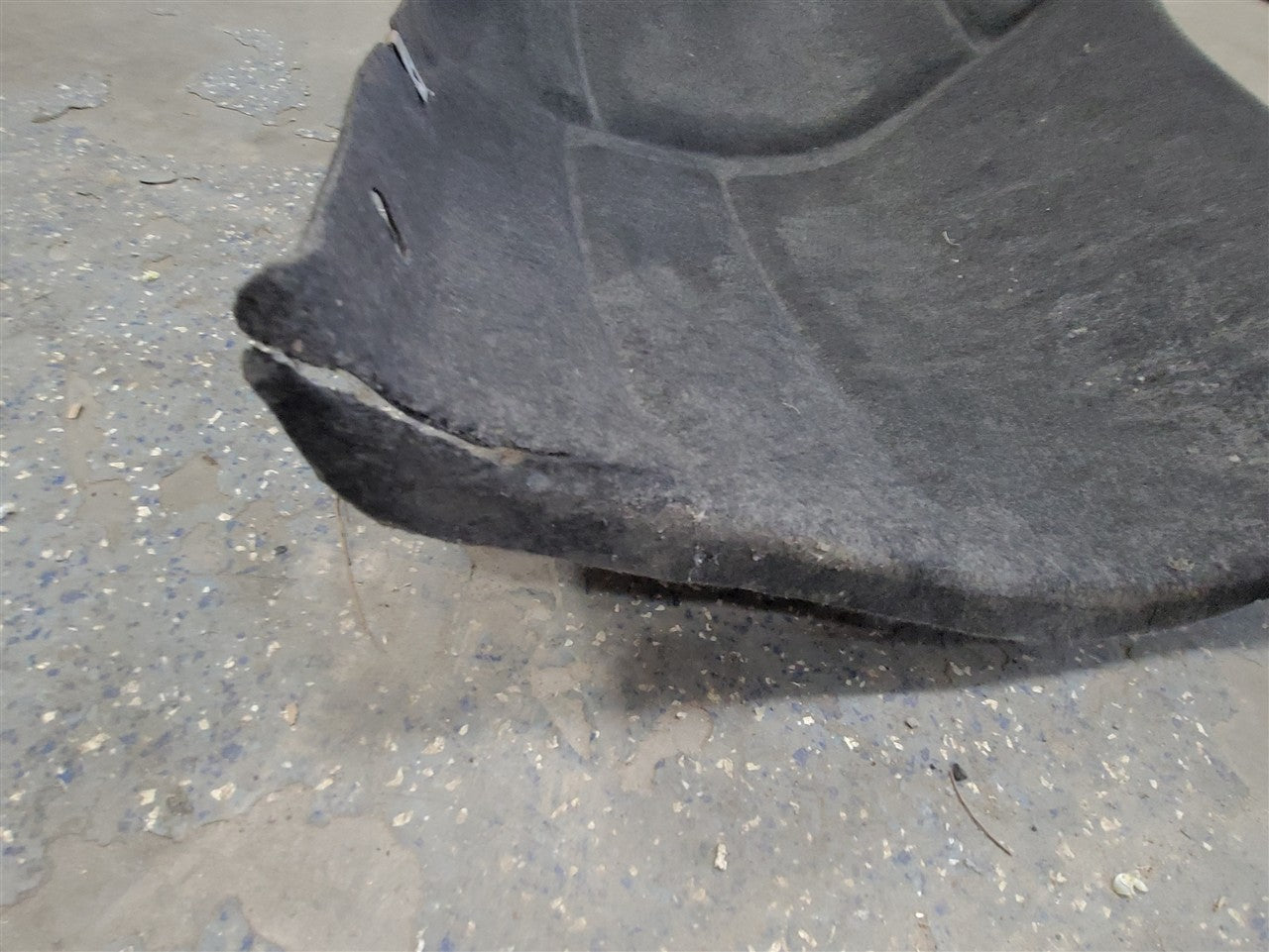 2016 CAMARO SS LH FRONT FENDER LINER 84922604 33277 - image 15