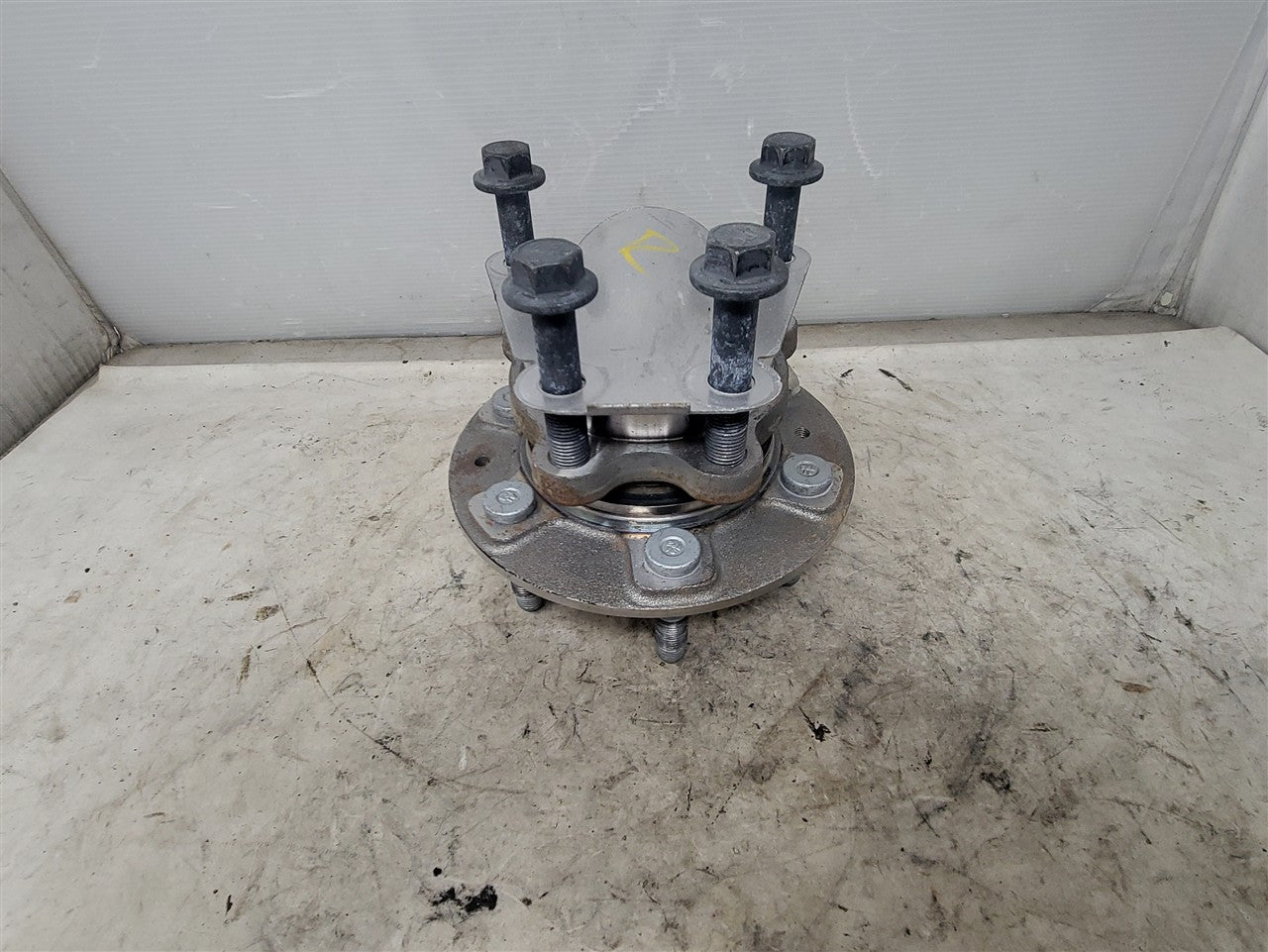 2023 SUBURBN15 OEM FRONT 2WD HUB WHEEL BEARING 37K 33286 - image 1