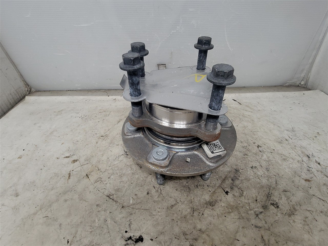 2023 SUBURBN15 OEM FRONT 2WD HUB WHEEL BEARING 37K 33286 - image 2