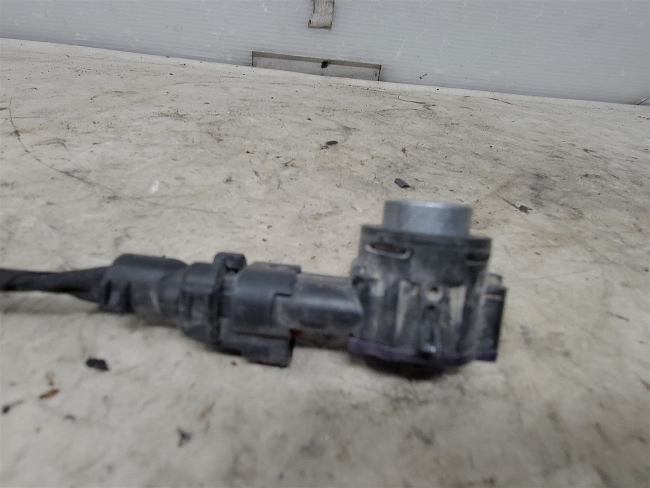 2023 SUBURBN15 OEM PARKING SENSOR 85127044 GREY GXD 33304 - image 5