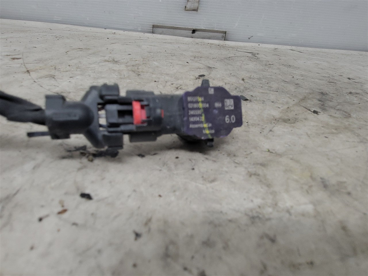 2023 SUBURBN15 OEM PARKING SENSOR 85127044 GREY GXD 33304 - image 6