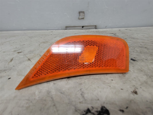 2023 SUBURBN15 RH FRONT SIDE MARKER LAMP 84776453 33305 - image 1