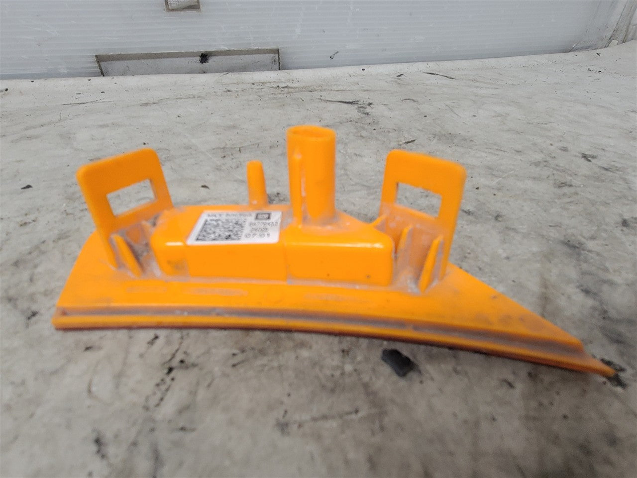 2023 SUBURBN15 RH FRONT SIDE MARKER LAMP 84776453 33305 - image 5