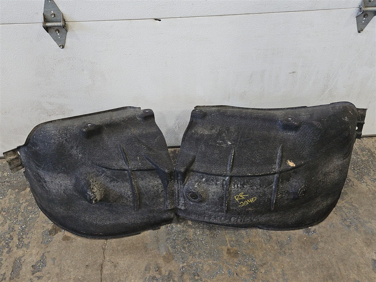 2022 SILVRDO15 RH REAR WHEEL INNER FENDER LINER 5'8 33310 - image 8