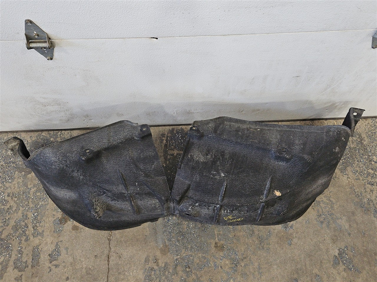 2022 SILVRDO15 RH REAR WHEEL INNER FENDER LINER 5'8 33310 - image 13