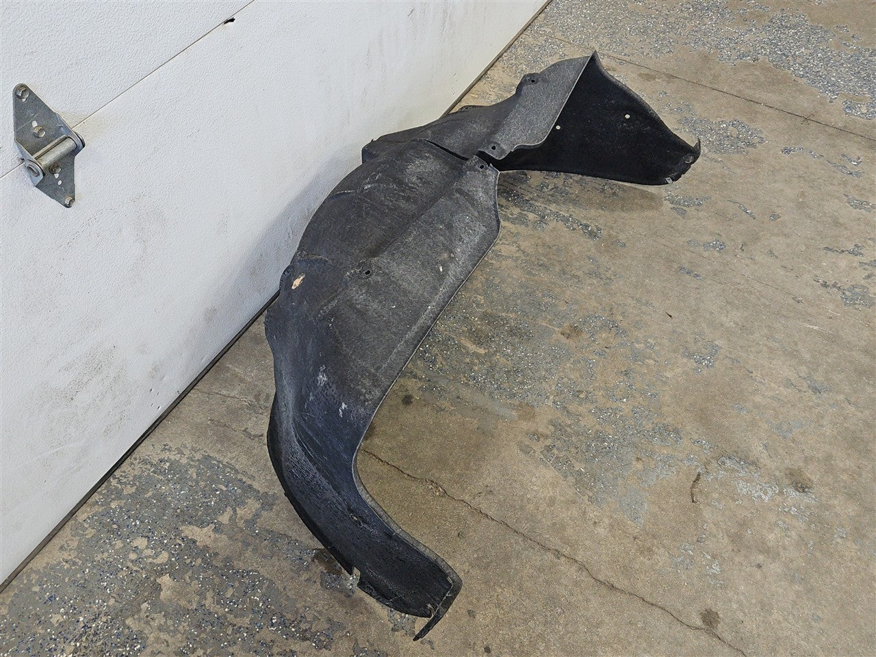 2022 SILVRDO15 RH REAR WHEEL INNER FENDER LINER 5'8 33310 - image 16