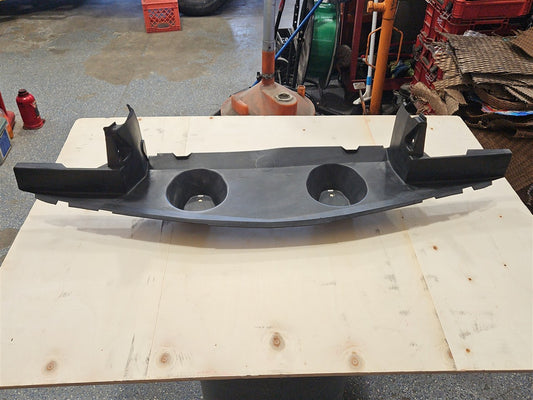 2015 CAMARO LOWER RADIATOR AIR INLET 22914247 33313 - image 1