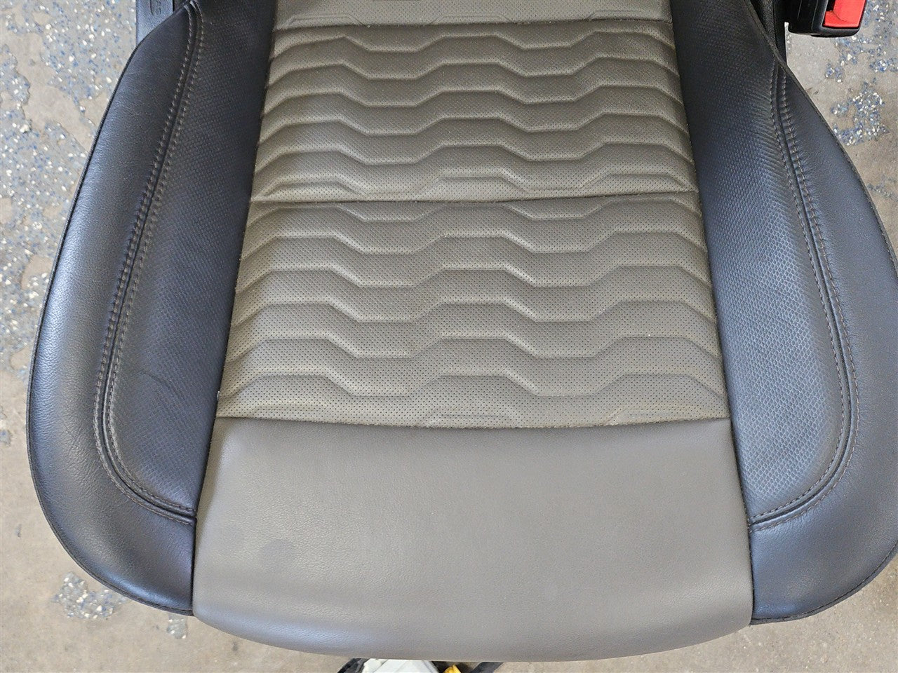 2024 SILVRDO15 ZR2 BISON FRONT & REAR SEATS HEATED 33335 - image 7
