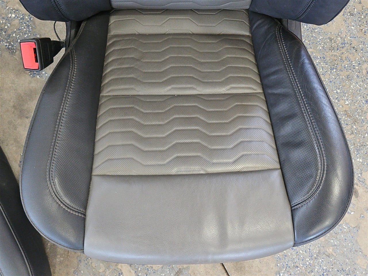 2024 SILVRDO15 ZR2 BISON FRONT & REAR SEATS HEATED 33335 - image 12