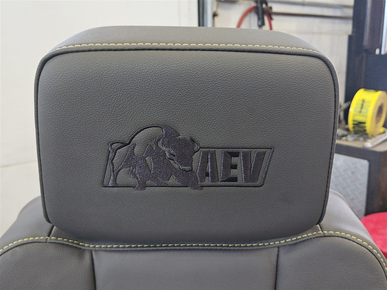 2024 SILVRDO15 ZR2 BISON FRONT & REAR SEATS HEATED 33335 - image 14