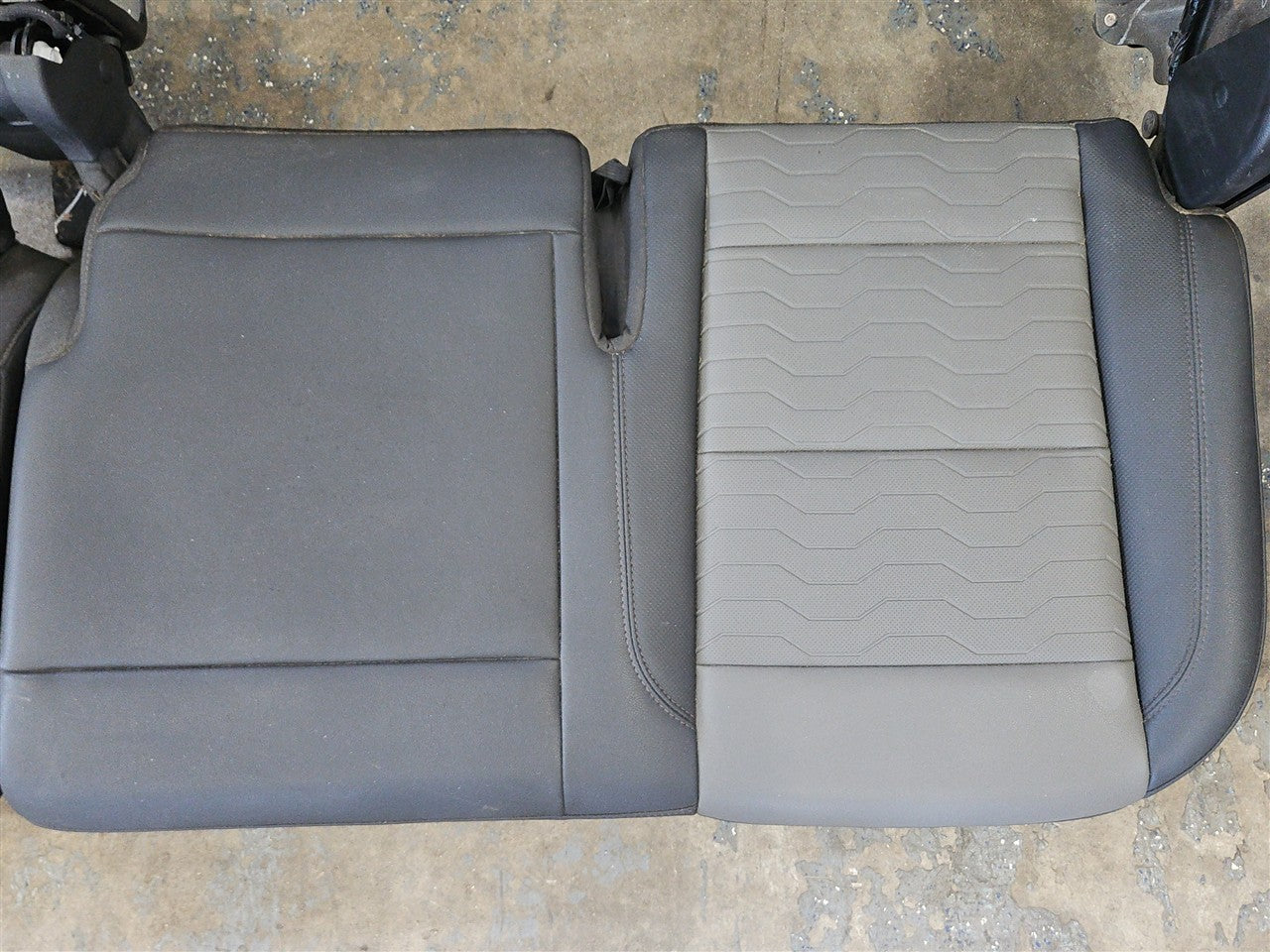 2024 SILVRDO15 ZR2 BISON FRONT & REAR SEATS HEATED 33335 - image 17