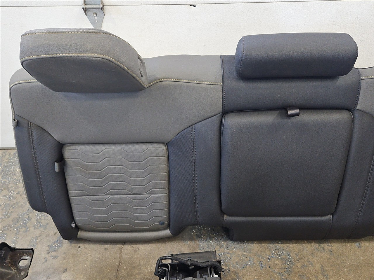 2024 SILVRDO15 ZR2 BISON FRONT & REAR SEATS HEATED 33335 - image 19