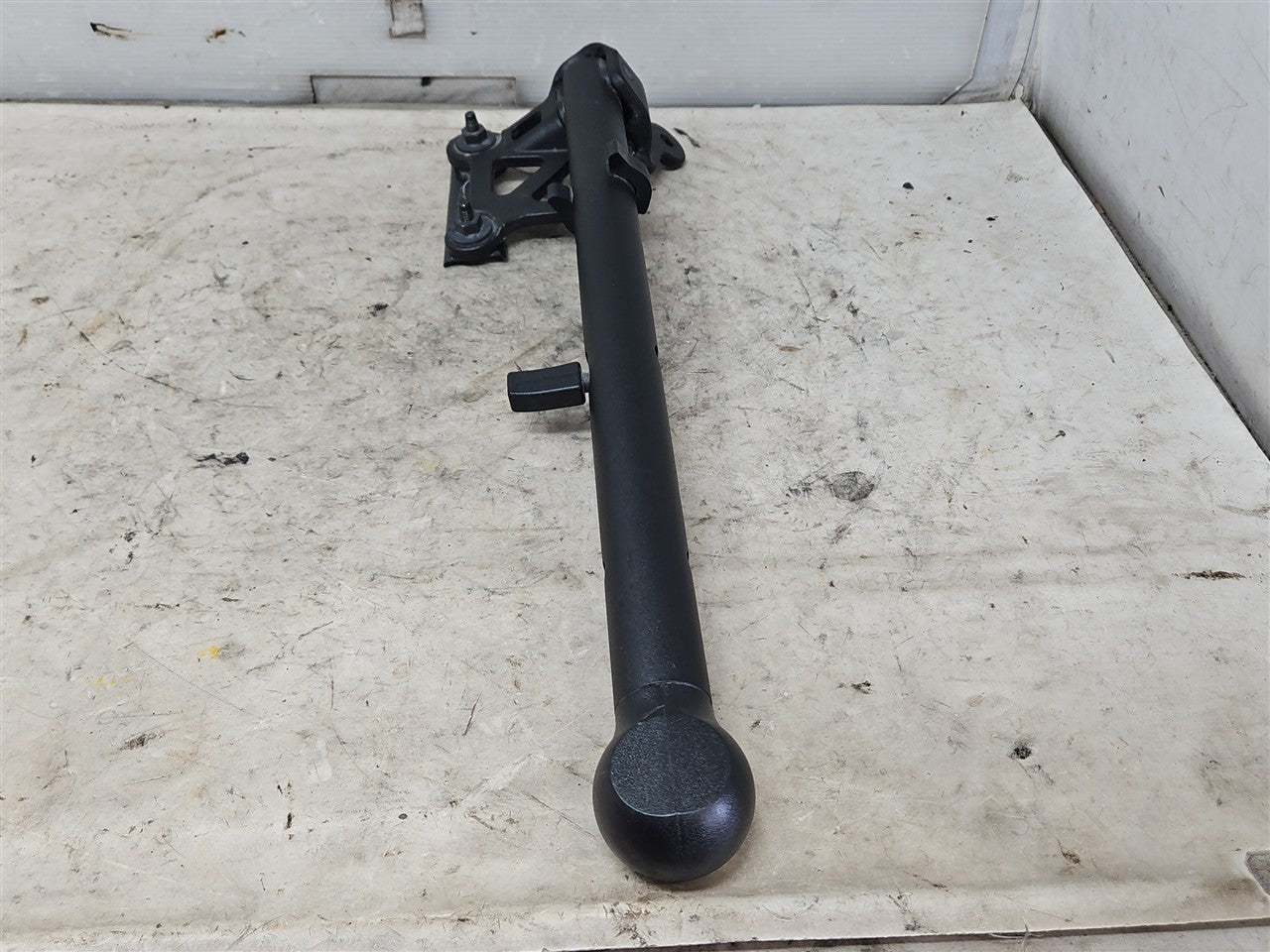 2022 SIERRA150 AUXILIARY TAILGATE STEP ASSIST HANDL 33342 - image 4
