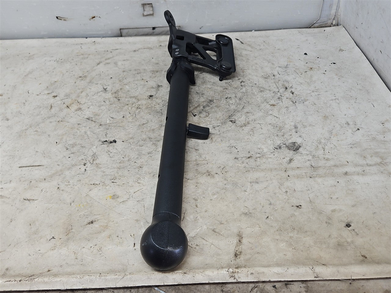2022 SIERRA150 AUXILIARY TAILGATE STEP ASSIST HANDL 33342 - image 7