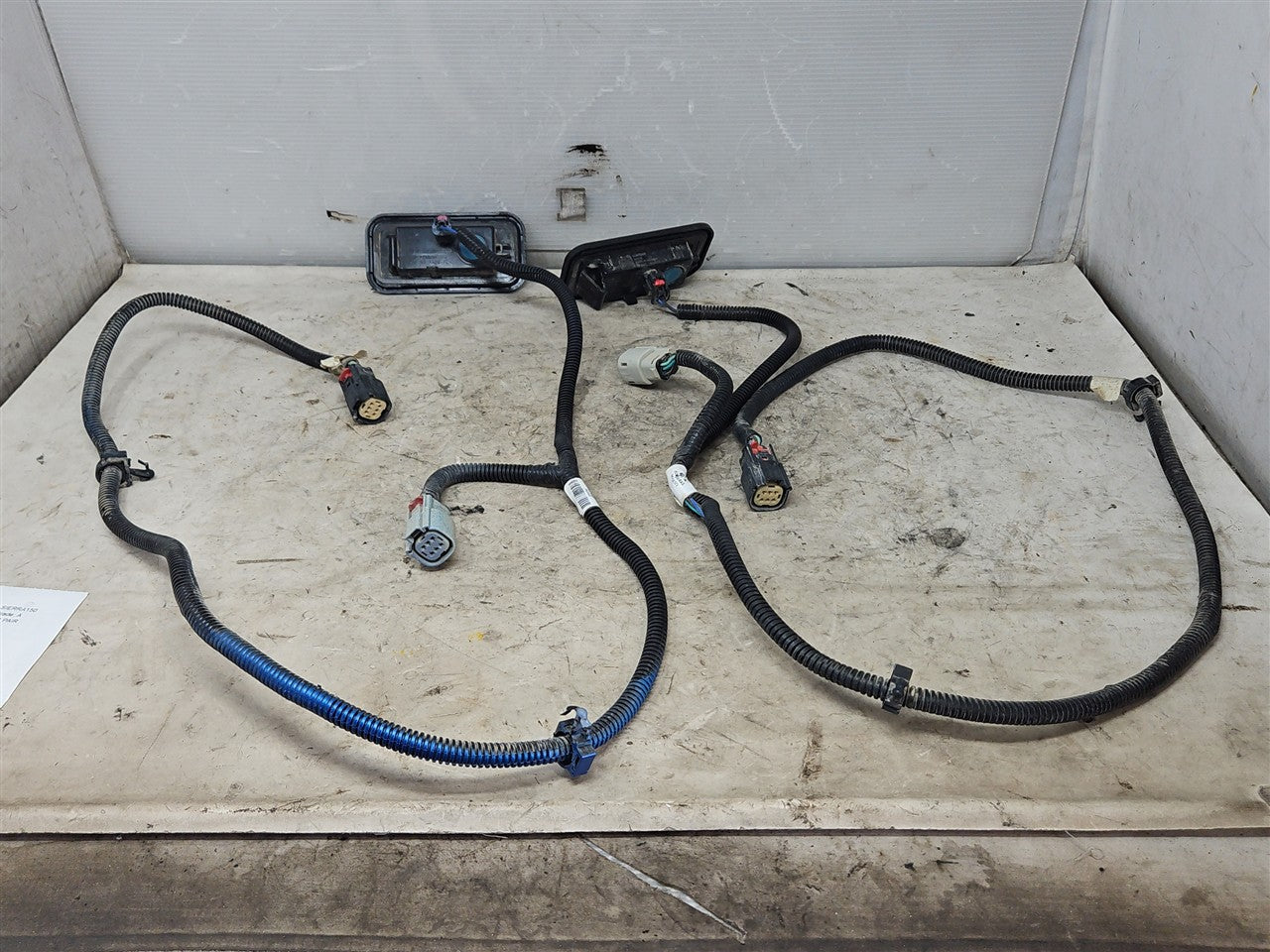 2022 SIERRA150 REAR CARGO LED LAMPS & WIRING PAIR 33344 - image 3