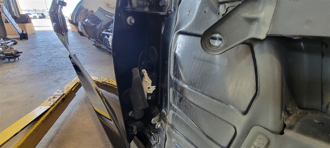 2016 CAMARO LH DOOR BLACK GBA 8555 33353 - image 19