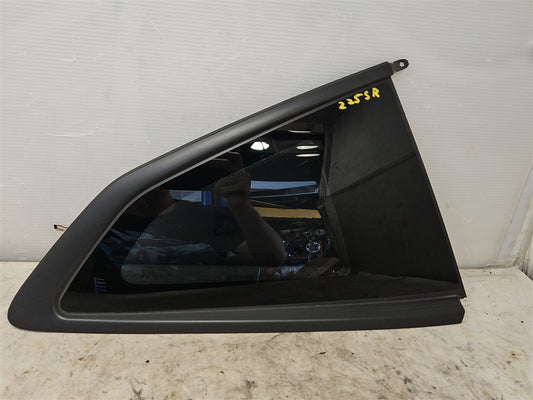 2016 CAMARO RH PASSENGER QUARTER GLASS COUPE 33366 - image 1