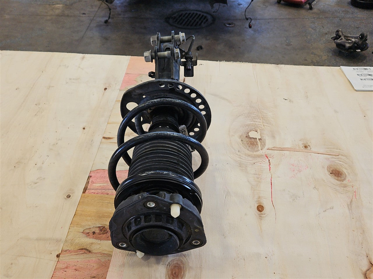 2016 CAMARO R FRONT MAGNERIDE STRUT 84115888 33368 - image 4