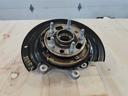 2016 CAMARO RH PASSENGER REAR SPINDLE & HUB 33370 - image 1