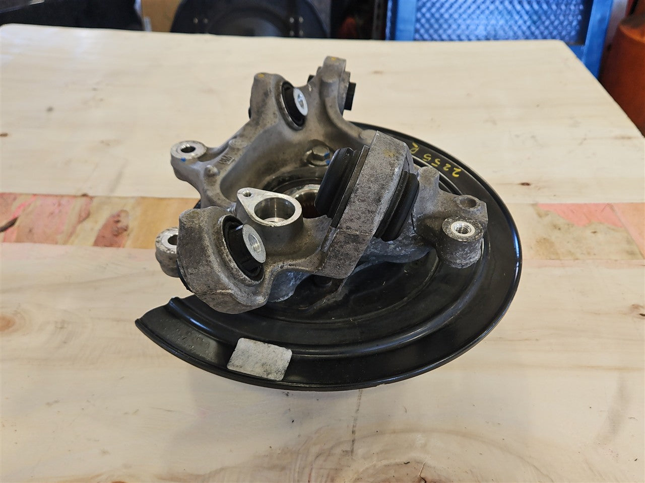 2016 CAMARO RH PASSENGER REAR SPINDLE & HUB 33370 - image 7