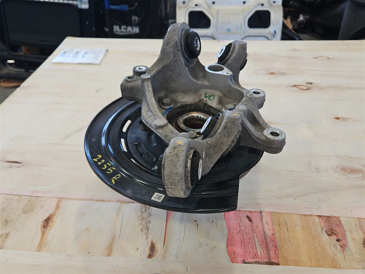 2016 CAMARO RH PASSENGER REAR SPINDLE & HUB 33370 - image 9