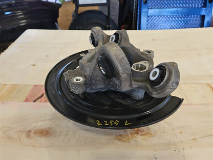 2016 CAMARO LH DRIVER REAR SPINDLE & HUB 33371 - image 9