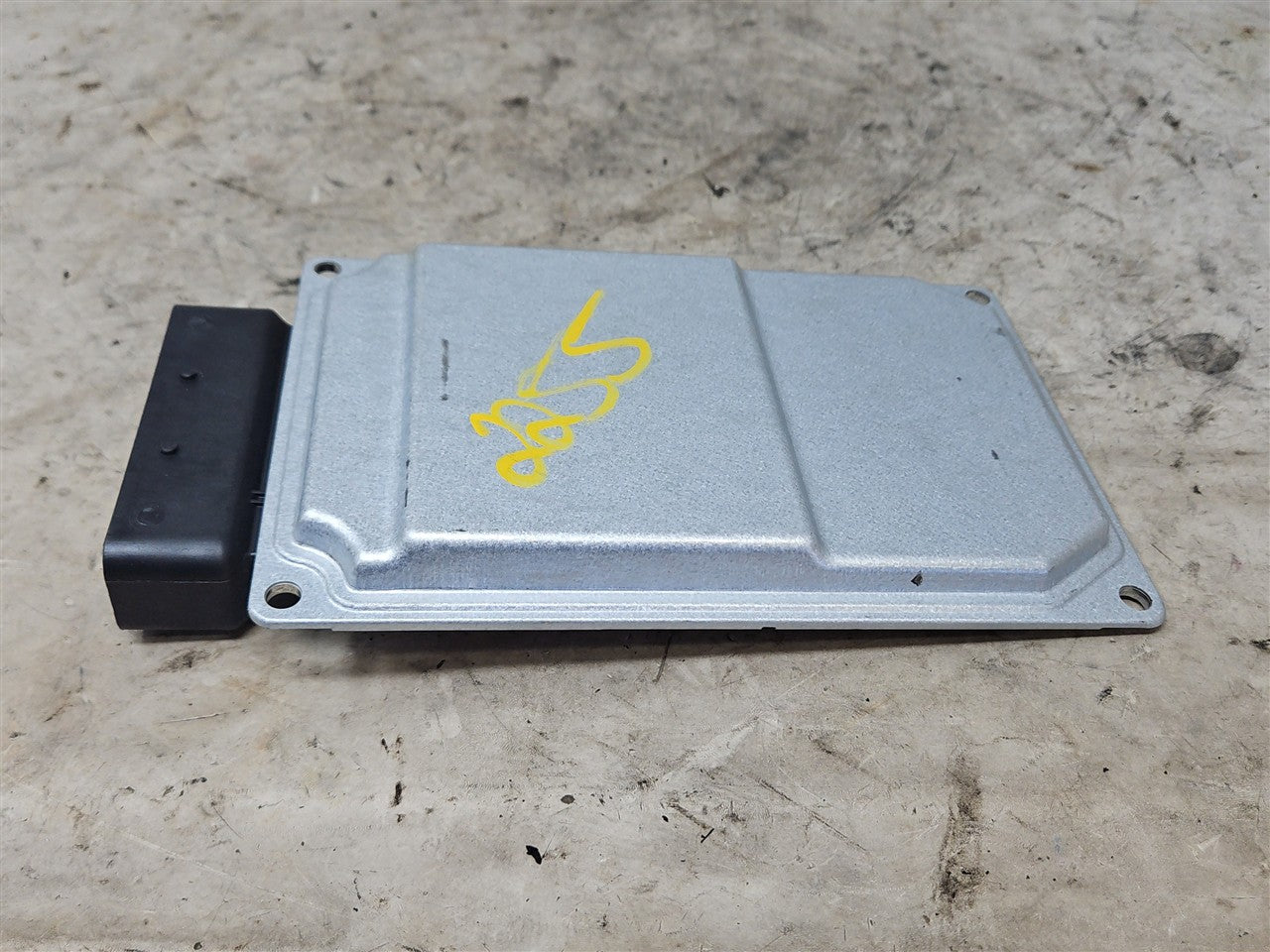 2016 CAMARO 23110418 MAGNERIDE SUSPENSION MODULE 33377 - image 6