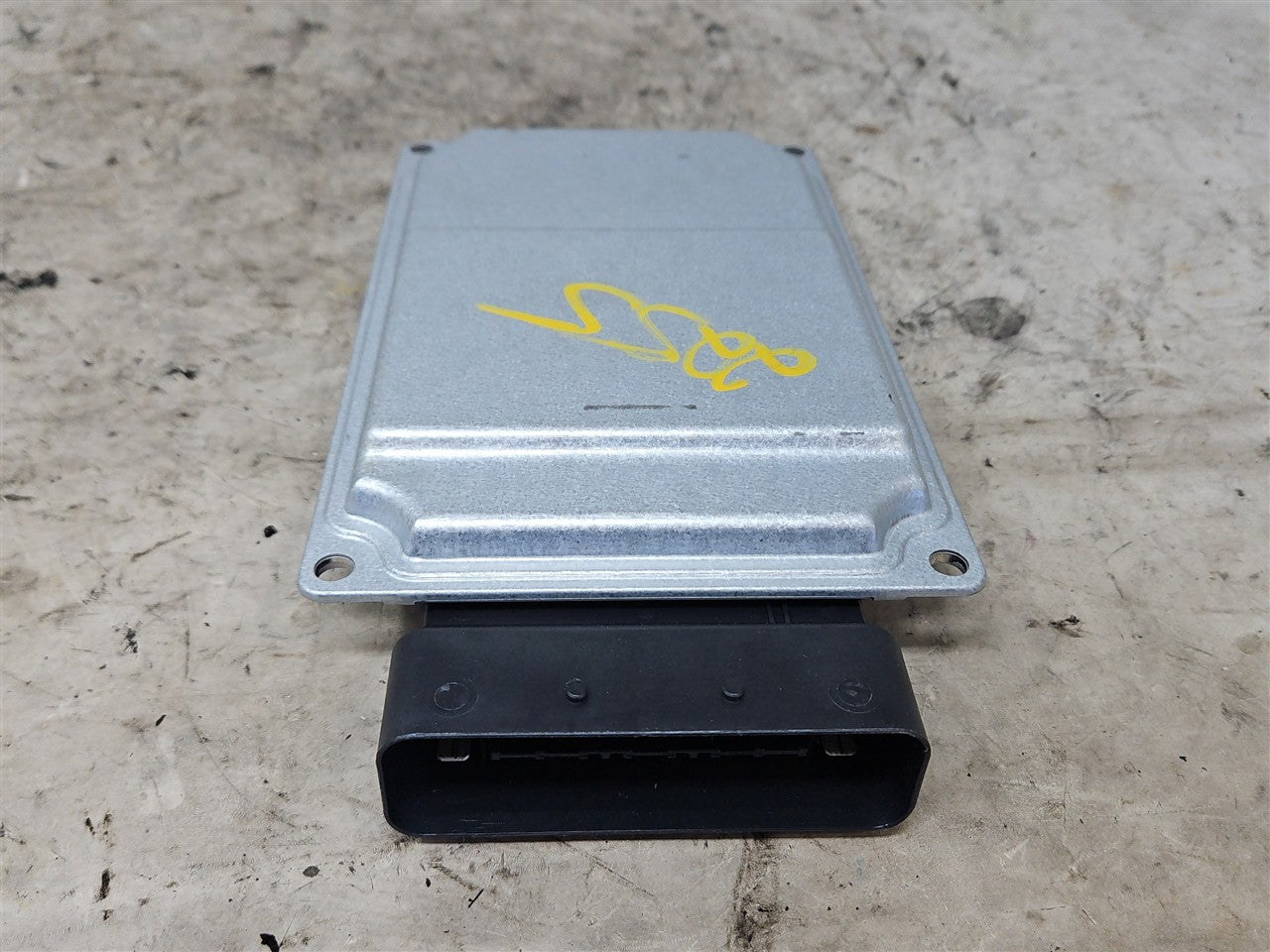 2016 CAMARO 23110418 MAGNERIDE SUSPENSION MODULE 33377 - image 7