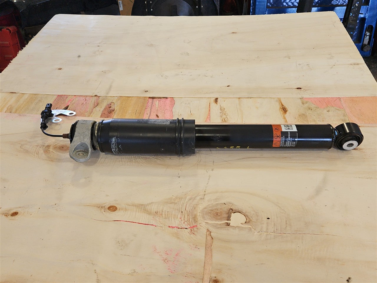 2016 CAMARO LH REAR MAGNERIDE SHOCK 84219920 74K 33381 - image 7