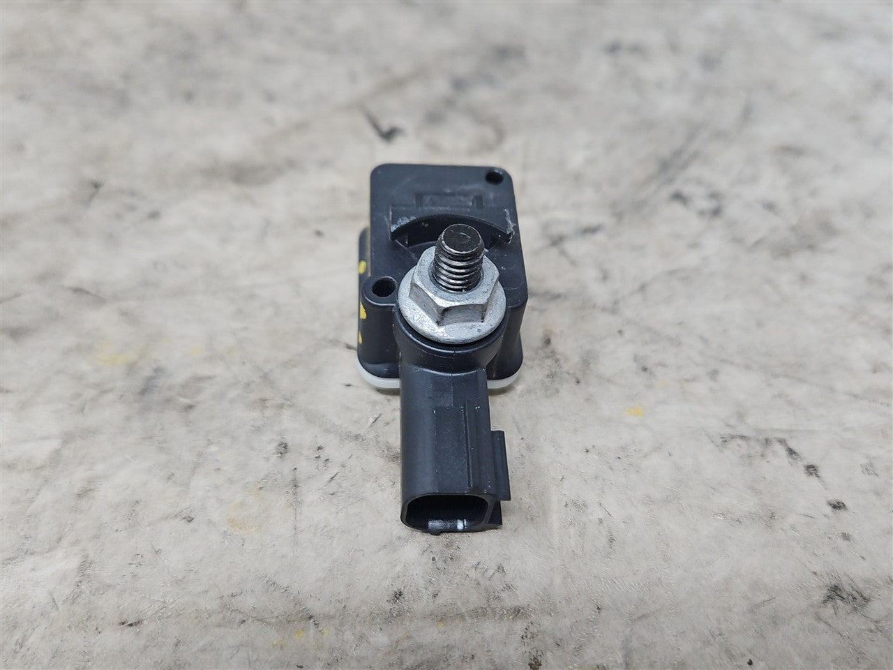 2022 SIERRA150 OEM SIDE CRASH SENSOR 13525287 33386 - image 4