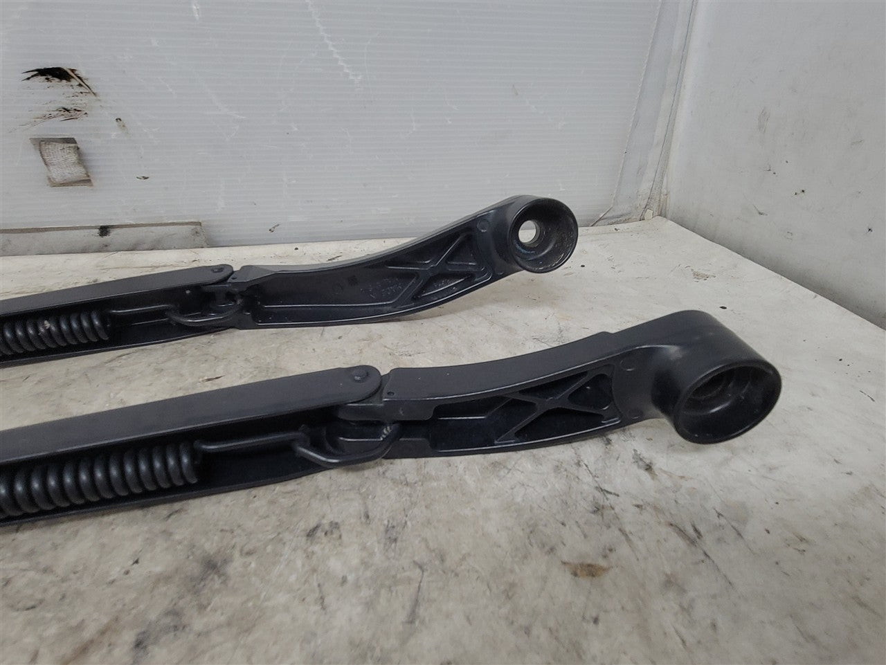 2016 CAMARO WINDSHIELD WIPER ARMS PAIR LH RH 33390 - image 8
