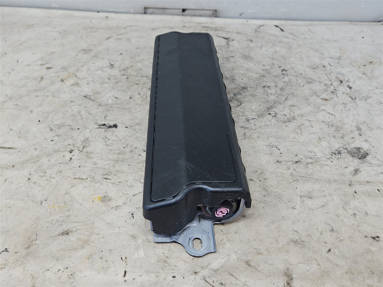 2016 CAMARO RH PASSENGER KNEE BAG 84081261 33392 - image 4