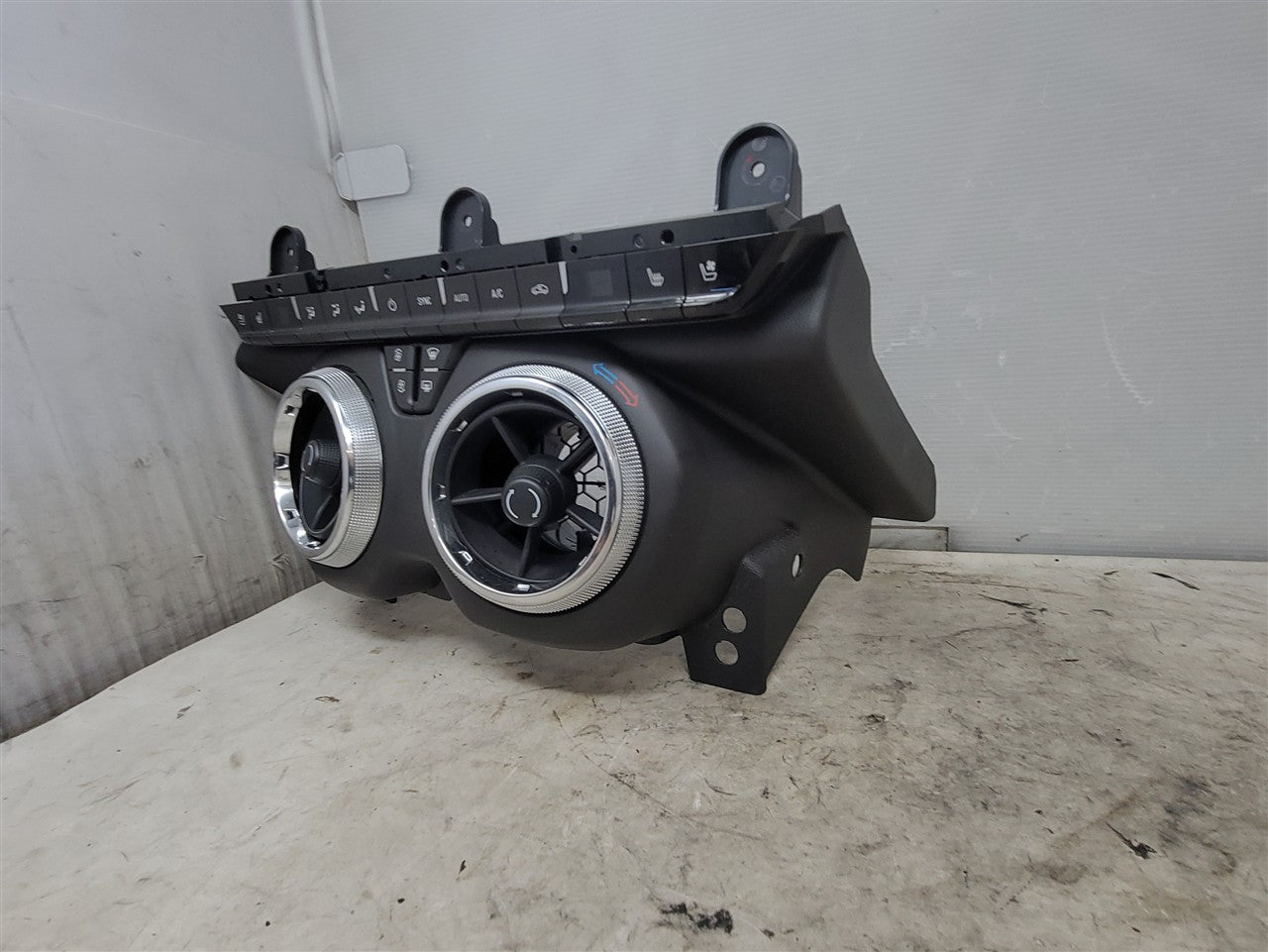 2016 CAMARO DUAL ZONE TEMPERATURE CONTROLS HEAT 33398 - image 4