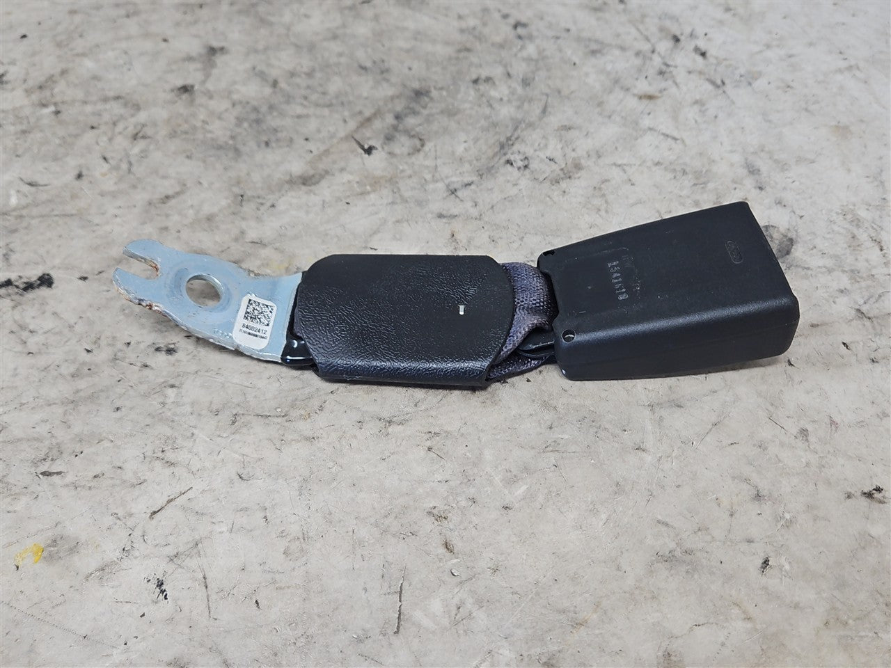 2016 CAMARO REAR SEAT BELT BUCKLE FITS LH OR RH 33402 - image 3