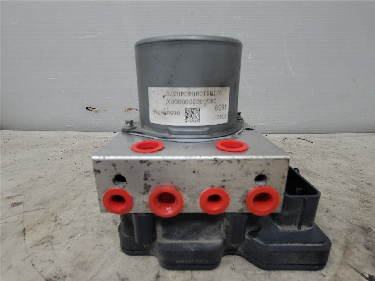 2016 CAMARO SS 6.2L ABS PUMP & MODULE 23414639 33405 - image 1