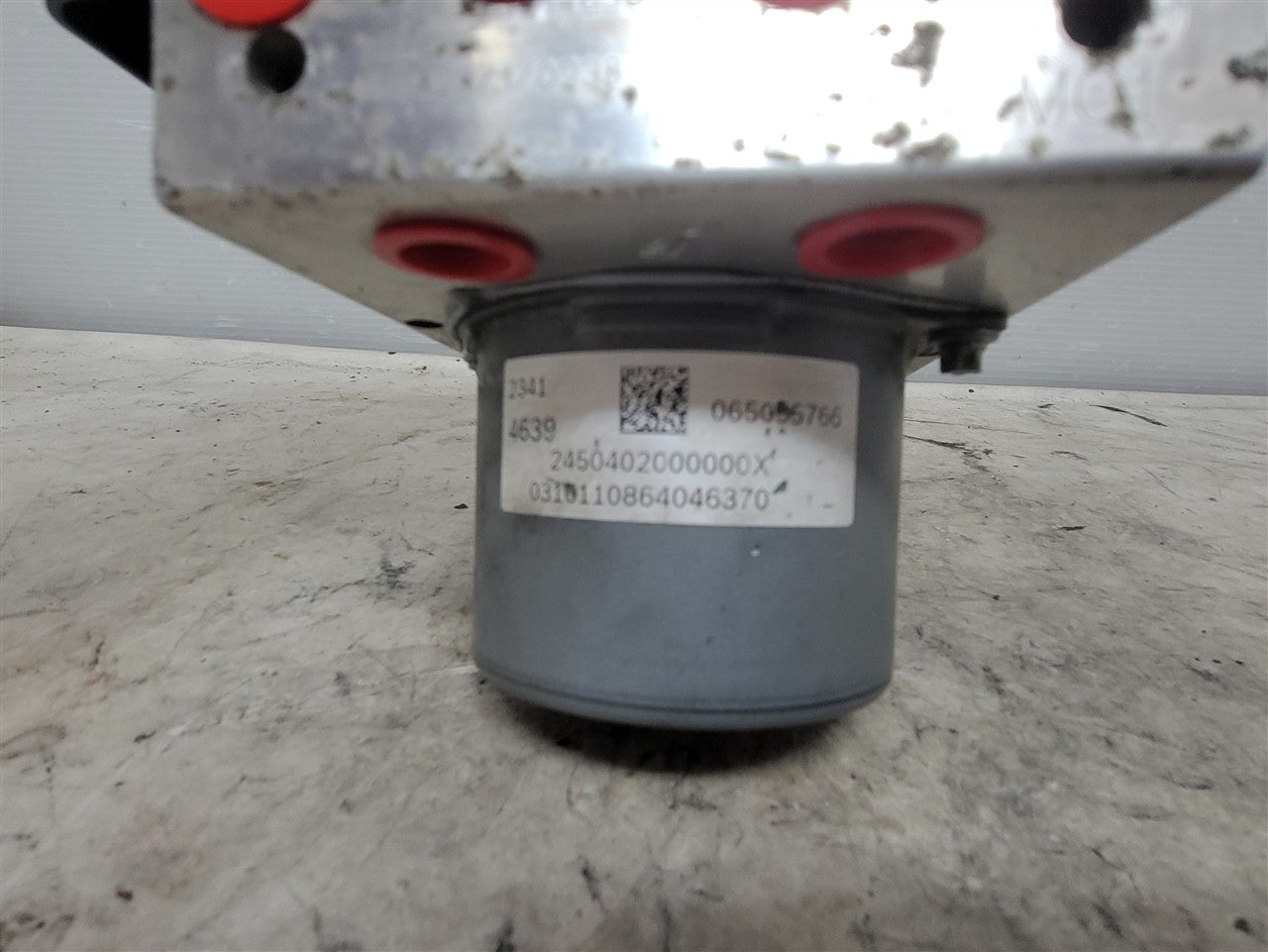 2016 CAMARO SS 6.2L ABS PUMP & MODULE 23414639 33405 - image 9