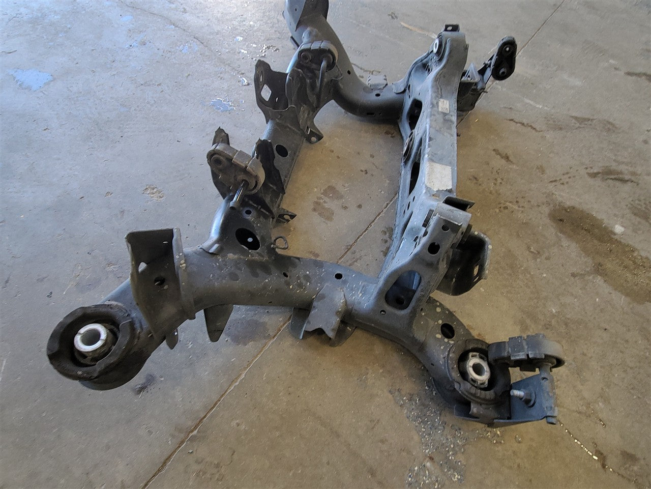 2016 CAMARO REAR SUSPENSION CRADLE CROSSMEMBER 33406 - image 10