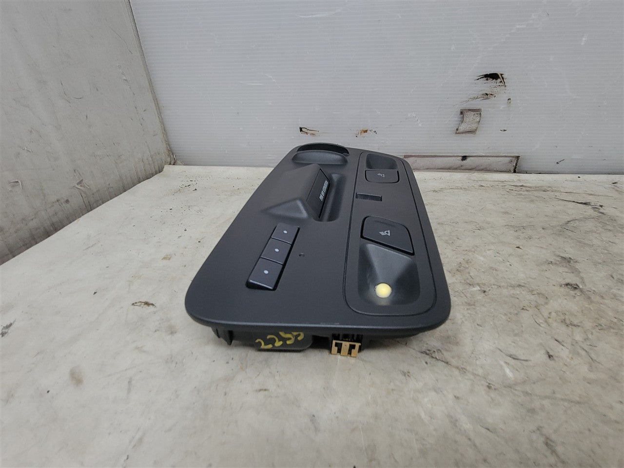 2016 CAMARO OVERHEAD CONSOLE MAP LIGHTS 84026942 33408 - image 3