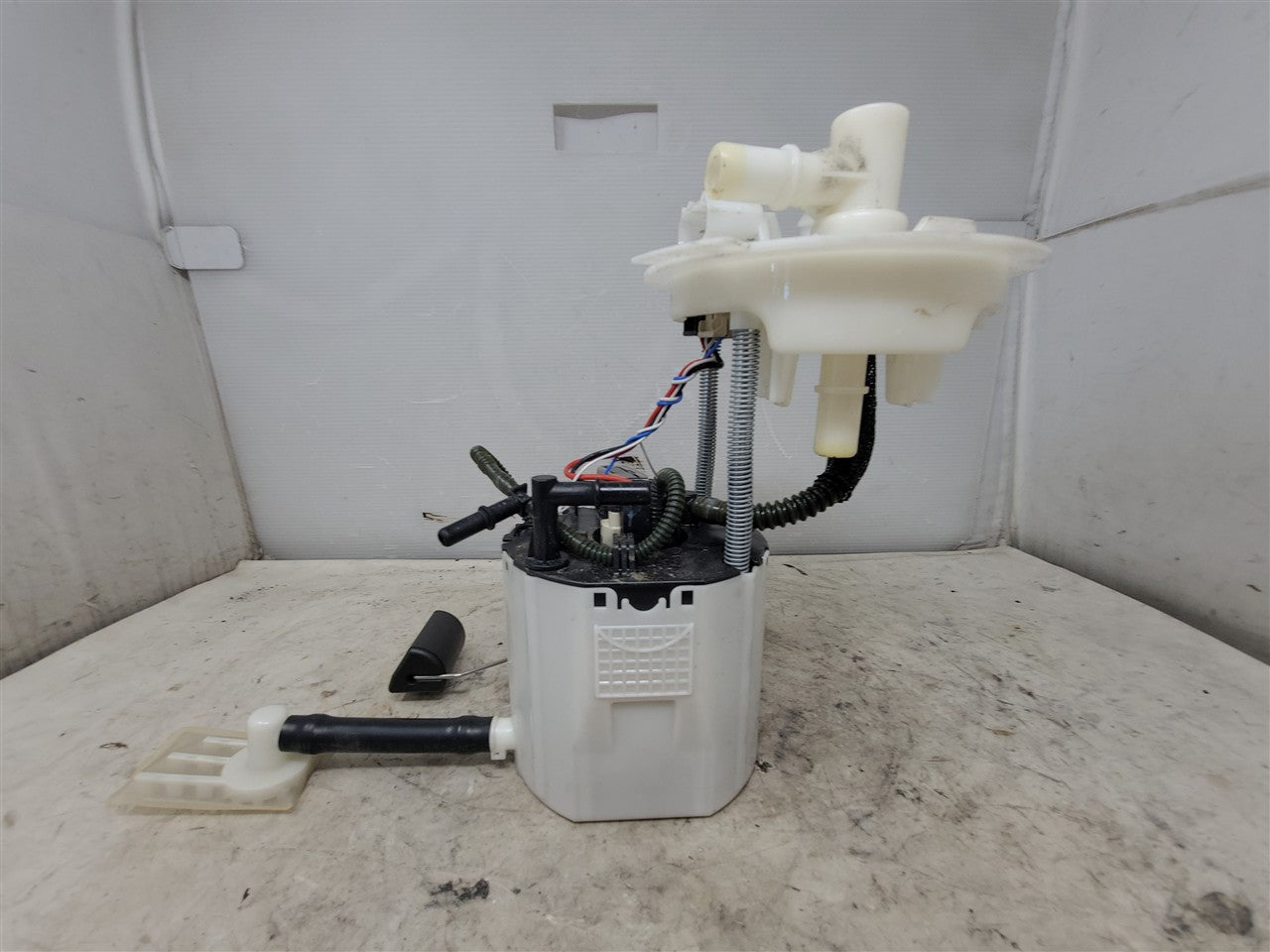 6.2L SS IN TANK FUEL PUMP 74K MI 33412 - image 5