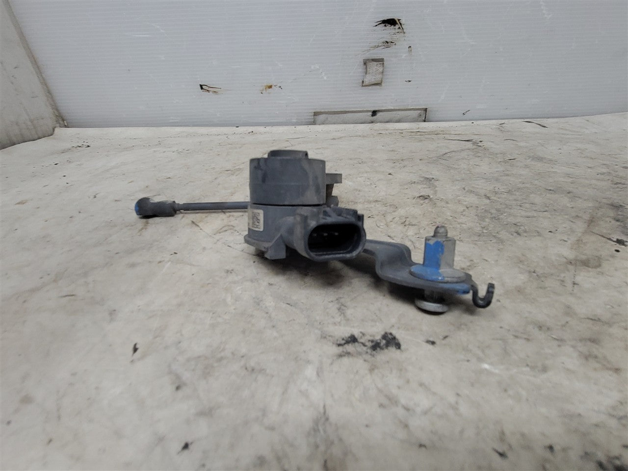 2016 CAMARO RH REAR RIDE HEIGHT SENSOR 23405177 33414 - image 3