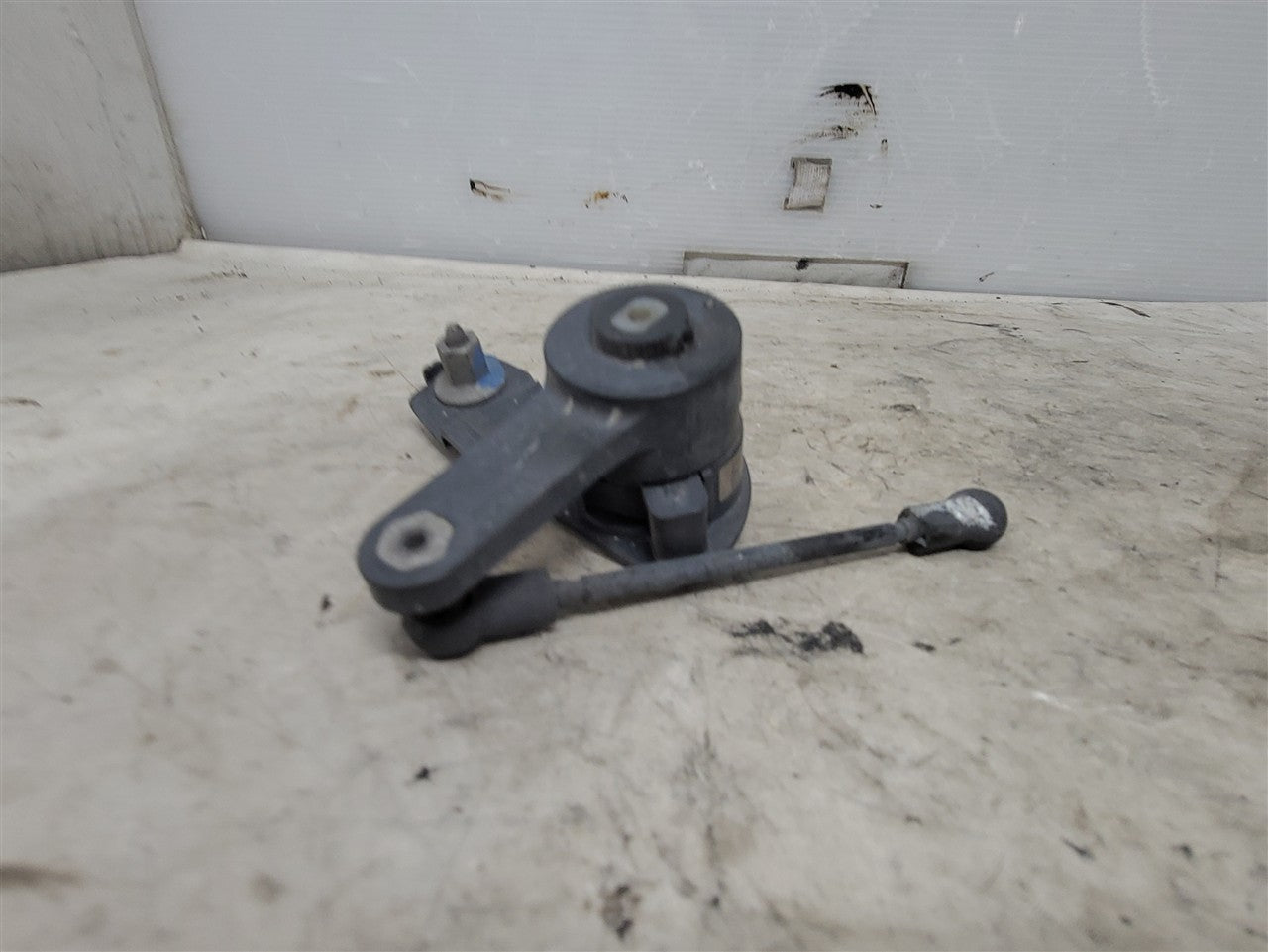 2016 CAMARO RH REAR RIDE HEIGHT SENSOR 23405177 33414 - image 4