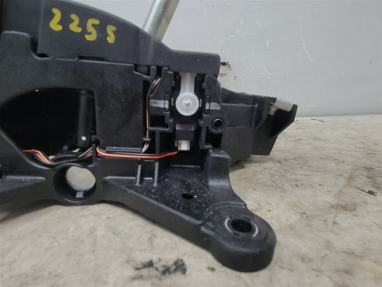 2016 CAMARO AUTOMATIC 8L90 SHIFTER ASSEMBLY 33415 - image 9