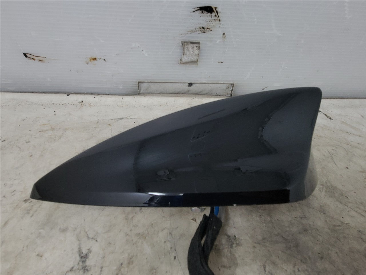 2016 CAMARO SHARK FIN ANTENNA BLACK GBA 23275786 33417 - image 3