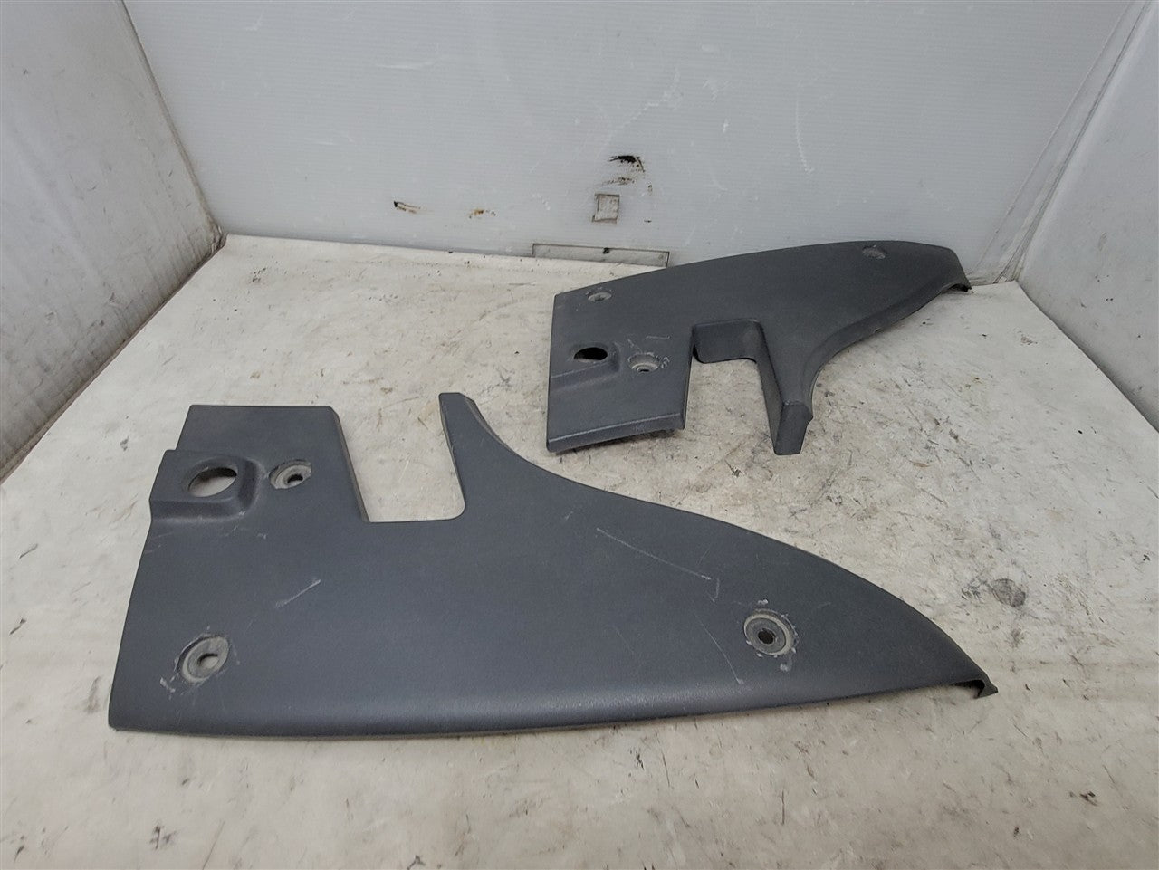2016 CAMARO TAIL LAMP LIGHT COVER PANELS PAIR 33428 - image 5